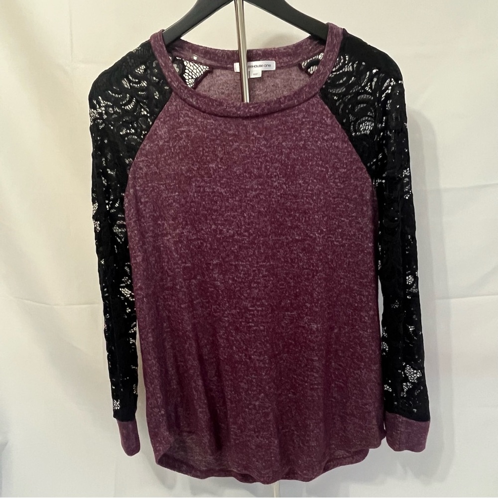 Warehouse One Woman’s Small Lace Long Sleeve Top